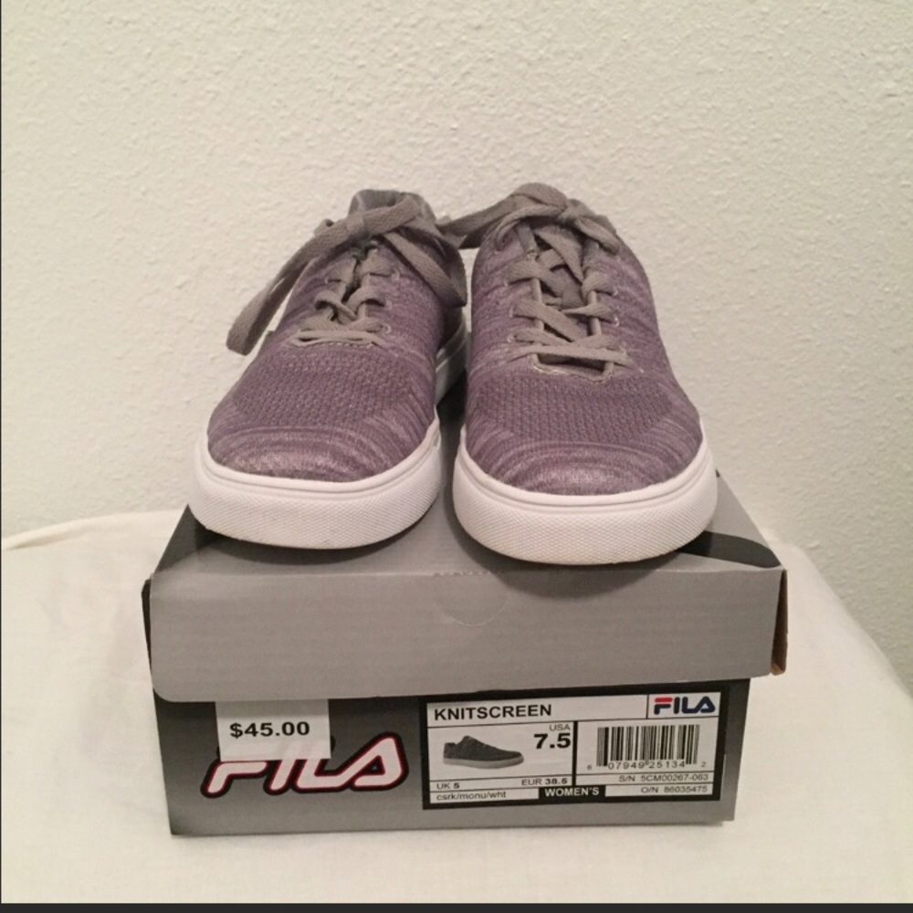 FILA casual sneakers/tennis shoes NIB